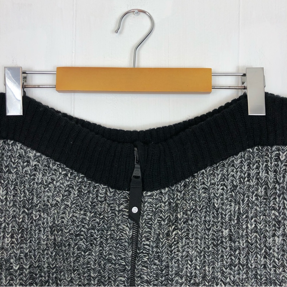 Lululemon Merino Wool Falling Freely Neckwarmer - Picture 6 of 10